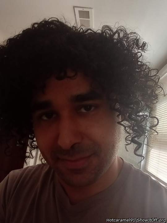 How I would look in a curly long wig.