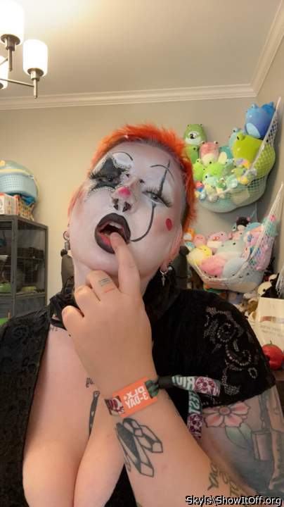 Adult image from Skyls