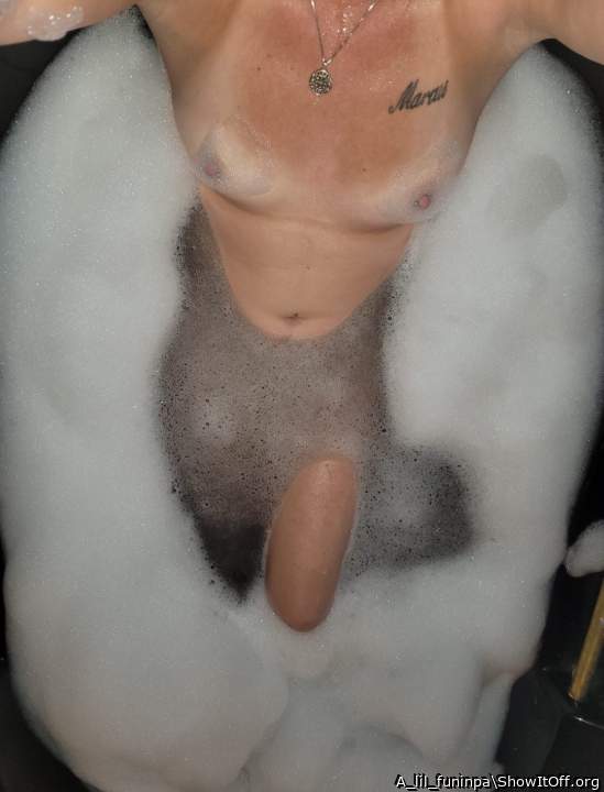 You look so comfy, I would love to join you &#128521;