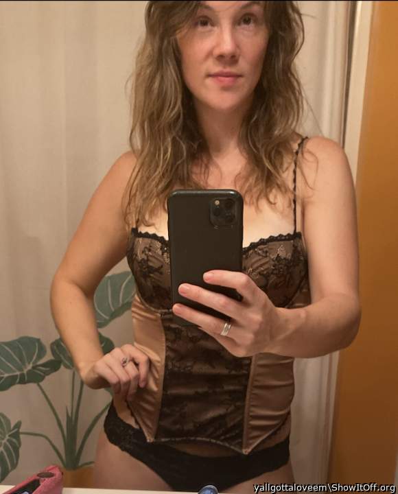 Such a gorgeous woman!