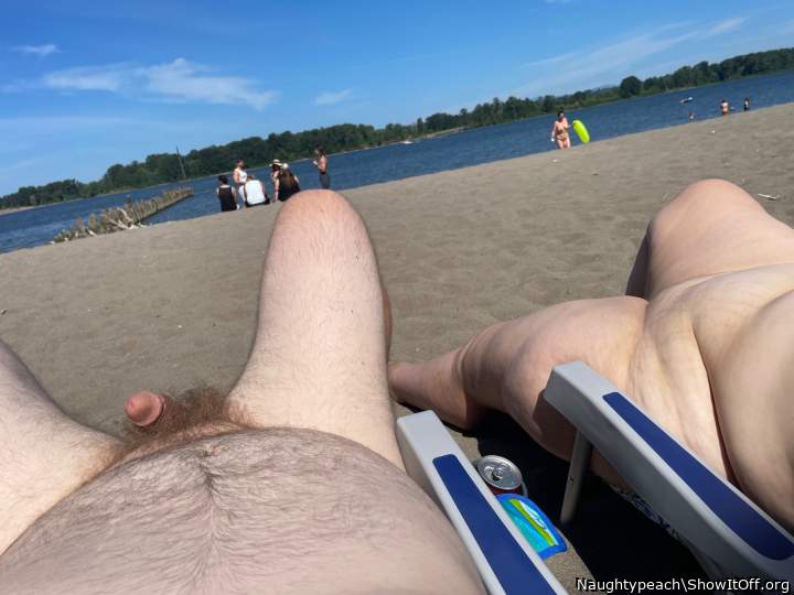 great sexy pic for the two of you

I must say,,,i do like 