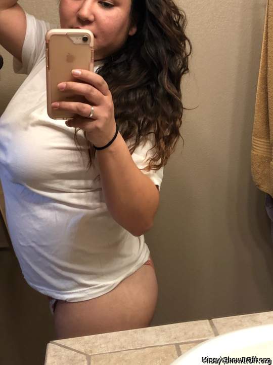 Very nice and curvy body