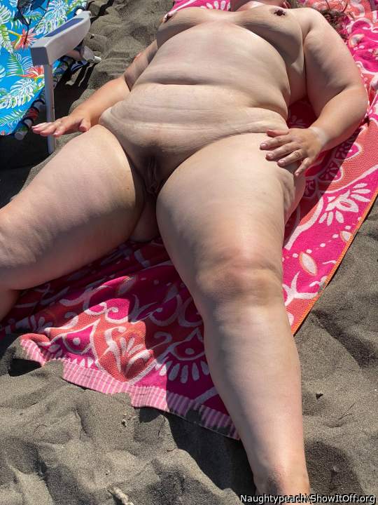 nice POV

lovely body & lovely luscious lips & sweet sexy 