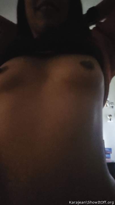 Love to suck on those beauties!