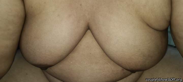 Photo of piggies from couple