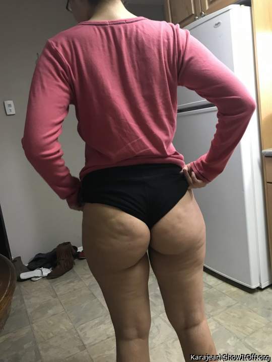 what a sexy ass 