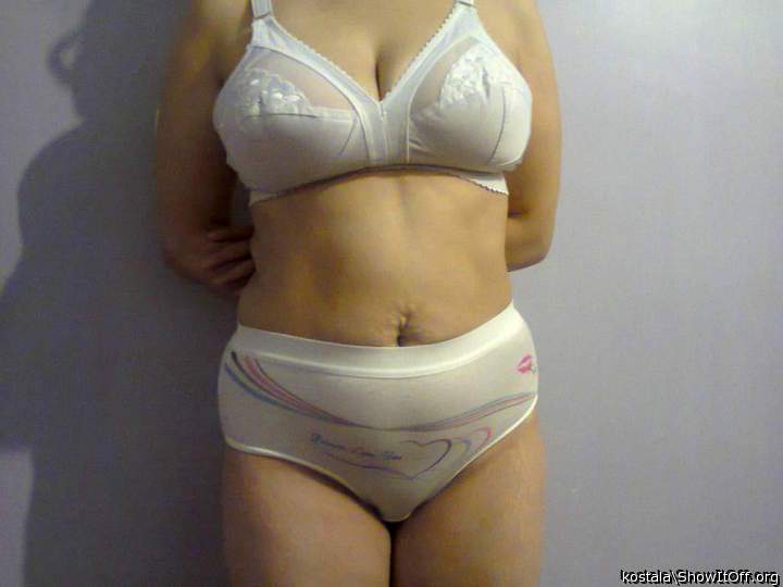 Fuck I'd love to get my horny DINK inside your super-cute pa