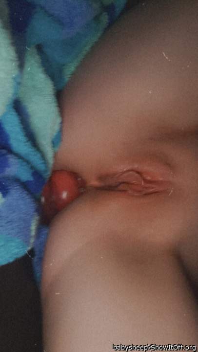 sitting on the tentacle :) think i will sit and game like this for a while :3