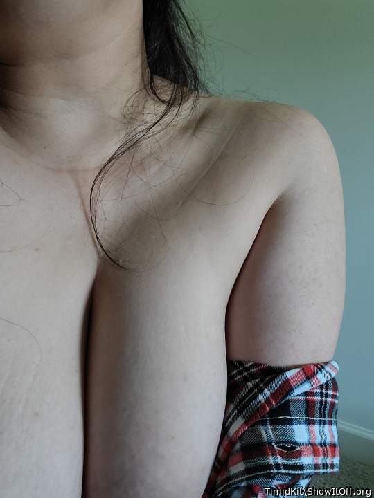 That's a nice cleavage 