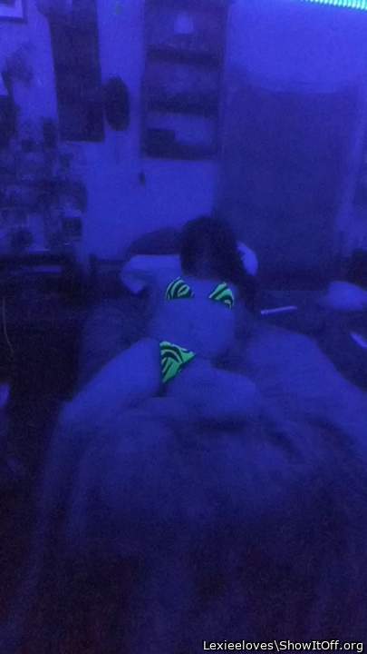 Adult image from Lexieeloves