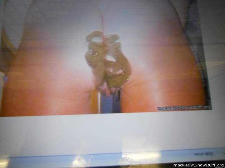 minsterboy is cumming on the ass of my wife 2