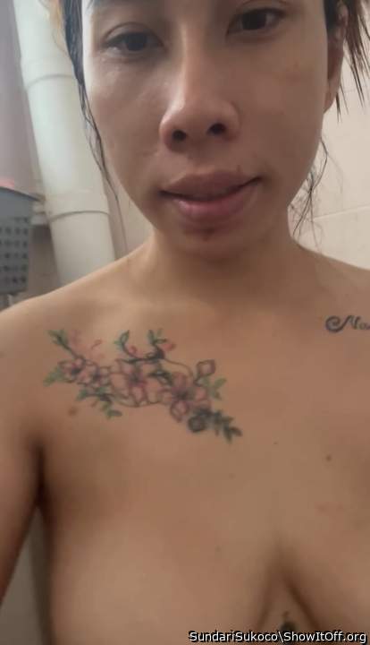 Awwwrrr Baby ur so stunning! I want to kiss you so bad and w