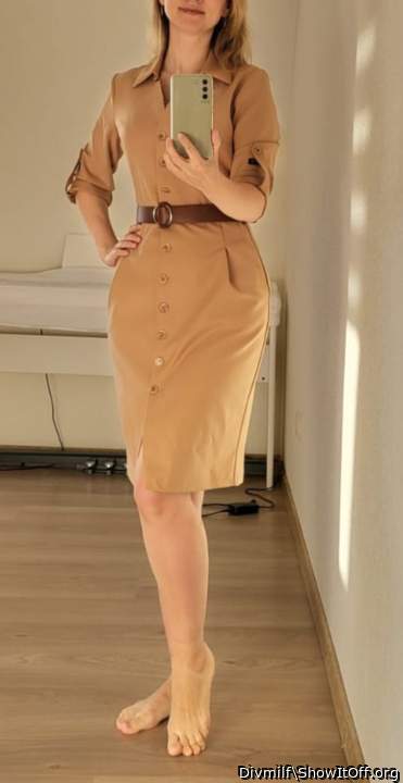 Business dress ?
Looks very sexy