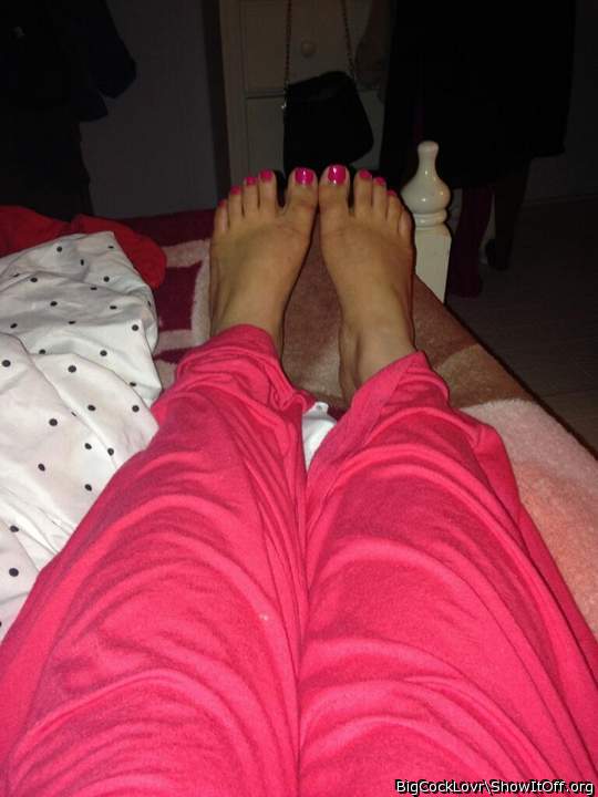 Cute and beautiful little feet girl...Like your cute little 