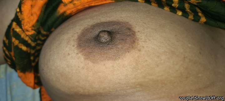 Photo of piggies from couple