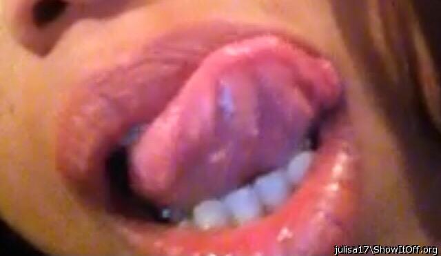 I love this sexy pic! made me hard instantly!