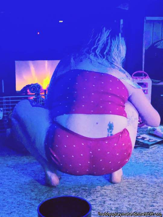 Adult image from Daddysplaymate