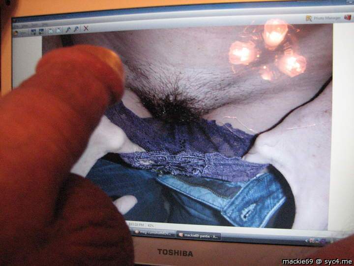 coos is watching inside the panties of my wife