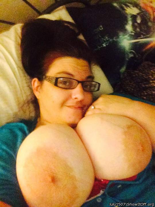 Beautiful big tits.. awesome