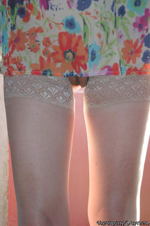 All girls should wear short dresses like that, just showing 