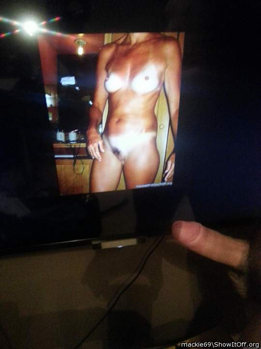 lovetochat getting a hard-on for mackie69's wife'