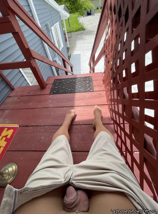 Adult image from Lvphose