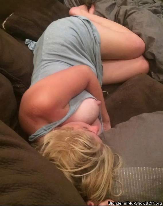 Mmmm, that hard big nipple needs to be in my mouth.    