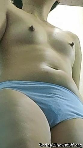 Lovely hint of camel toe 