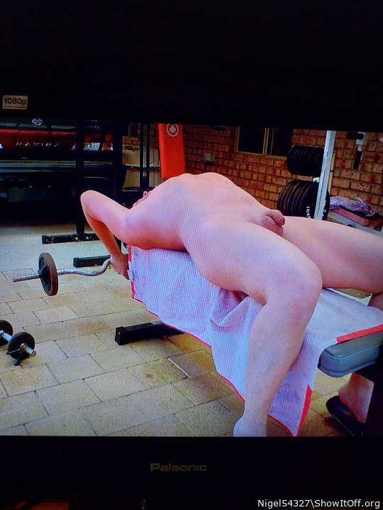 I feel so sexy working out nude