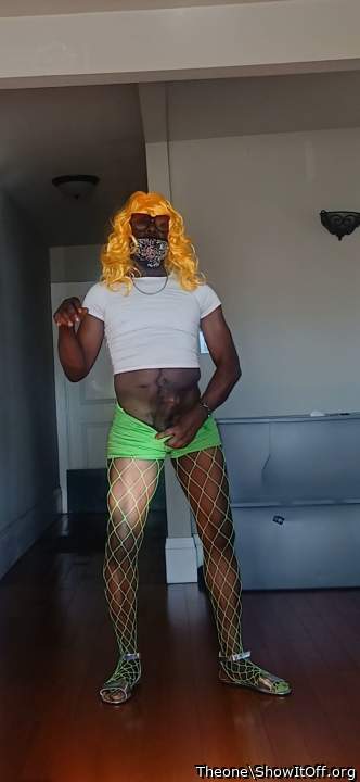 I promise u ladies i make these Bitch ass guys suck Dick And Take it in The Ass