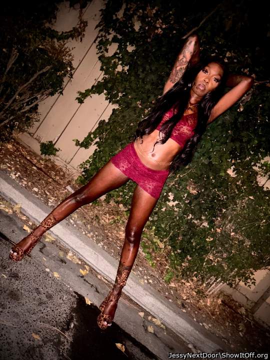 Adult image from JessyNextDoor