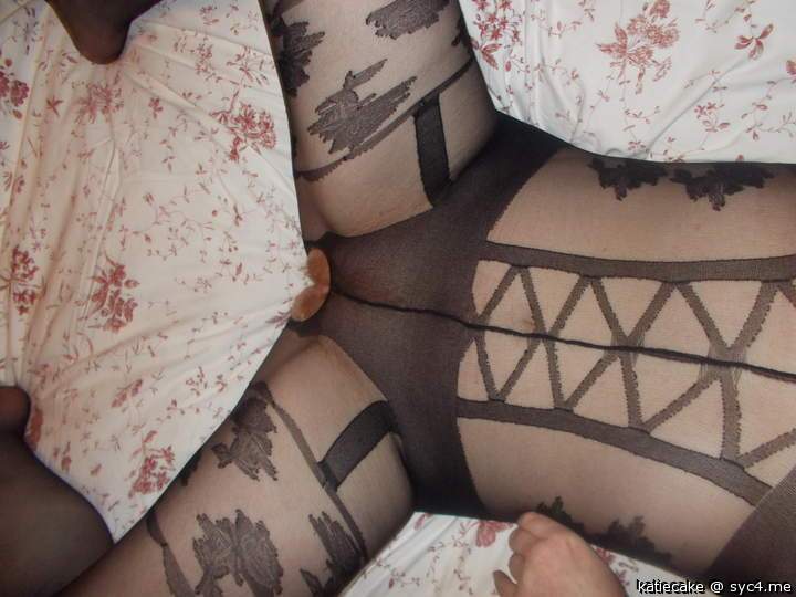 Katie spreads her legs again