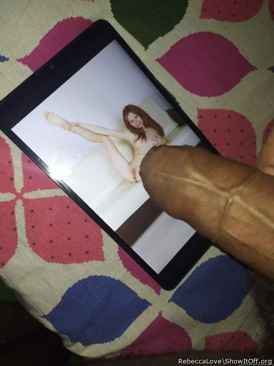 Which looks hottest foreskin or no foreskin