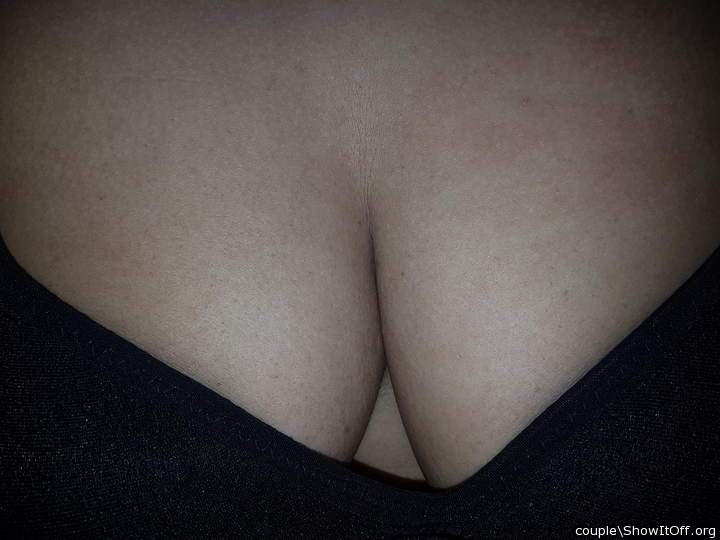 Photo of hooters from couple