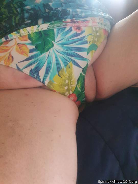 Where is the sweet tight pussy?  I want to pull the pants by