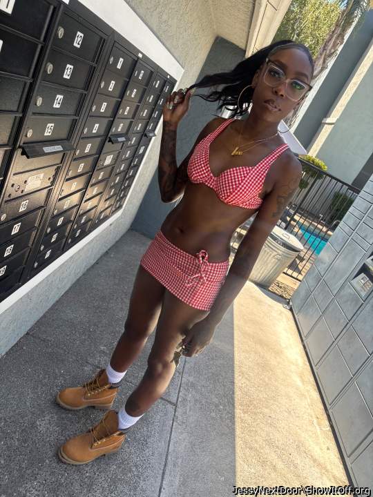 Adult image from JessyNextDoor