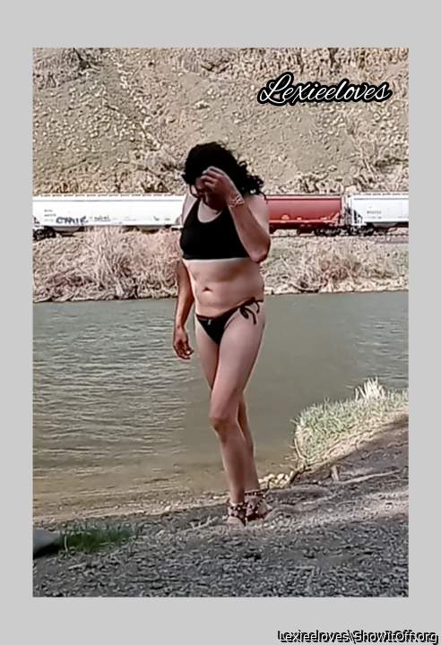 Adult image from Lexieeloves