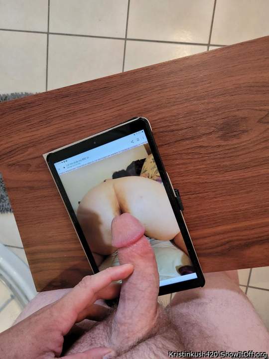 Adult image from Kristinkush420