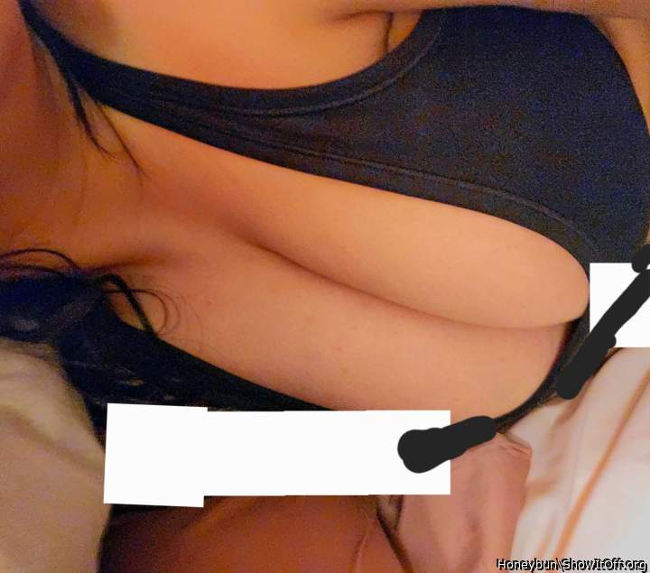 Photo of boobs from Honeybun